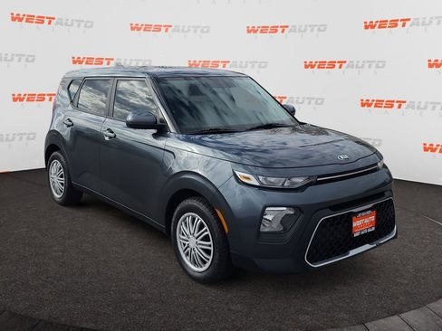 Used 2021 Kia Soul LX image 7