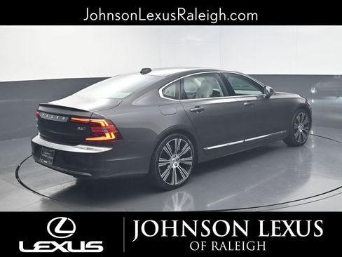 Used 2024 Volvo S90 B6 Ultimate image 9
