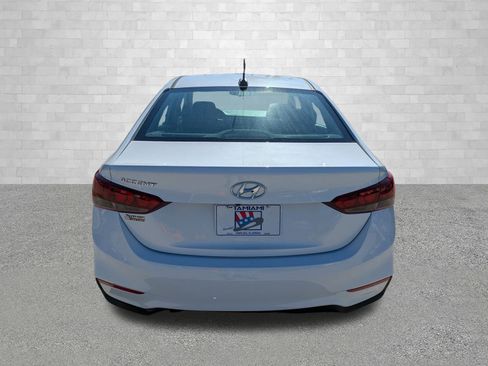 Used 2021 Hyundai Accent SEL image 3