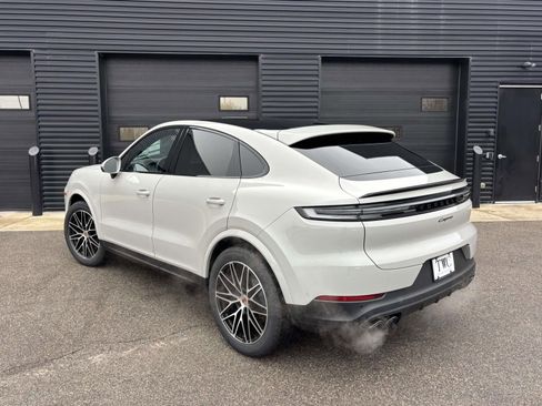 New 2026 Porsche Cayenne Coupe image 3