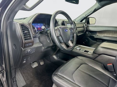 Used 2021 Ford Expedition Max Limited image 9