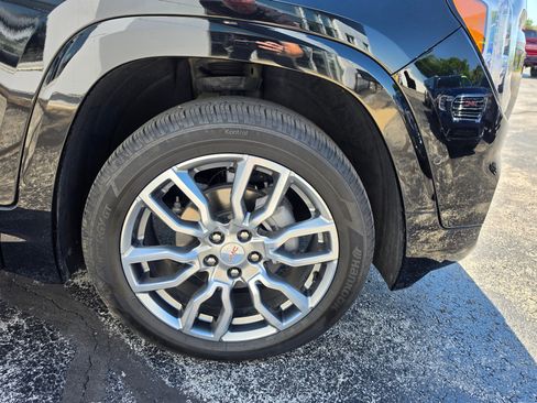 Used 2023 GMC Terrain Denali w/ Denali Premium Package AWD/4WD image 16