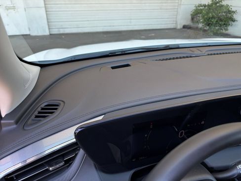 Used 2025 Buick Encore GX Preferred FWD image 34