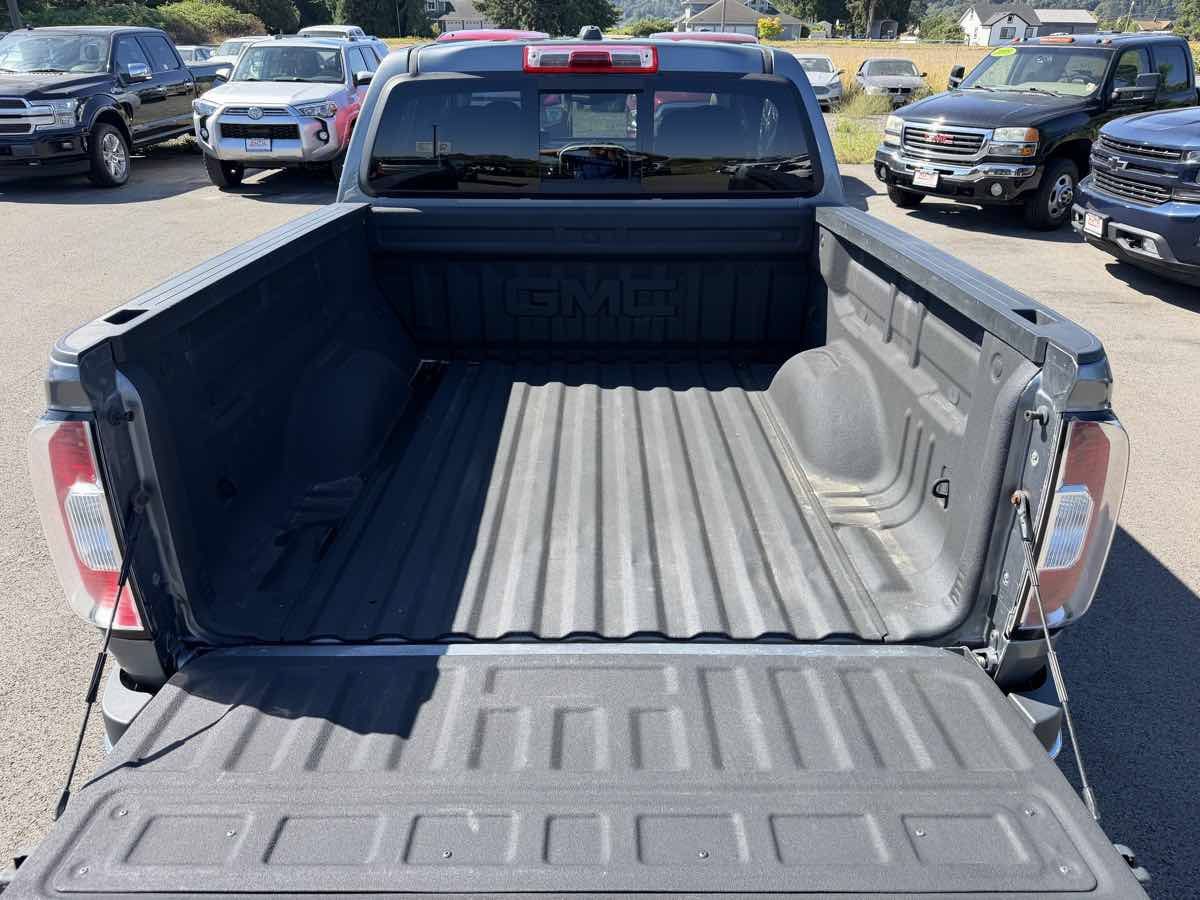 Used 2020 GMC Canyon SLE w/ Driver Alert Package AWD/4WD image 21