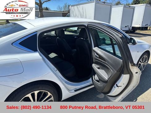 Used 2019 Buick Regal Preferred FWD image 23