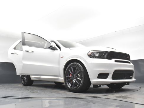 Used 2018 Dodge Durango SRT w/ SRT Interior Appearance Group image 33