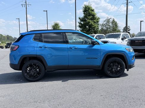 New 2026 Jeep Compass Latitude AWD/4WD image 4
