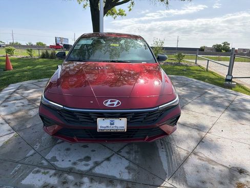 New 2025 Hyundai Elantra SEL FWD image 8