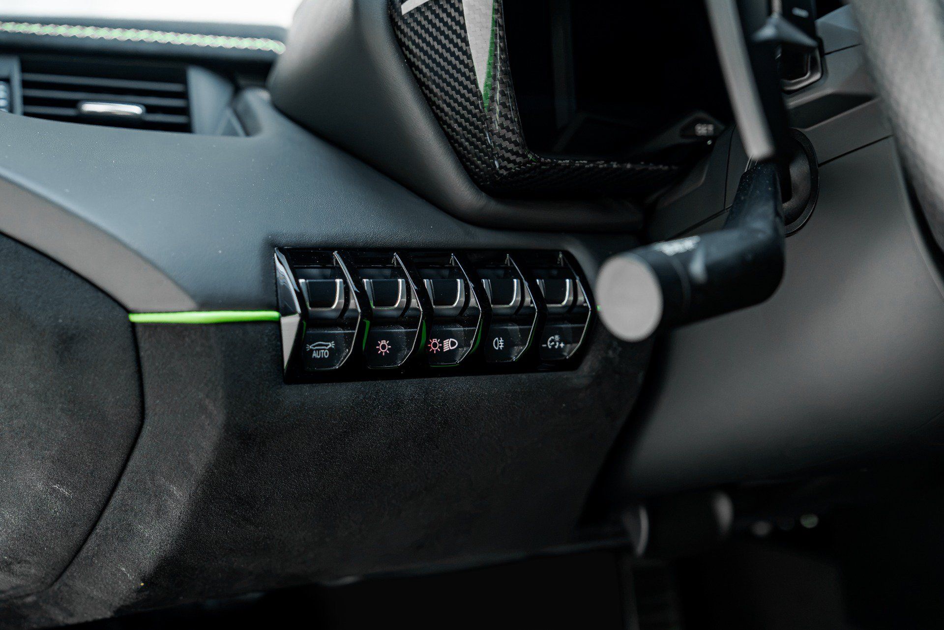 Used 2019 Lamborghini Aventador SVJ AWD/4WD image 78