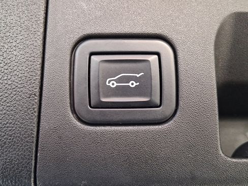 Certified 2022 Cadillac XT5 Luxury image 25