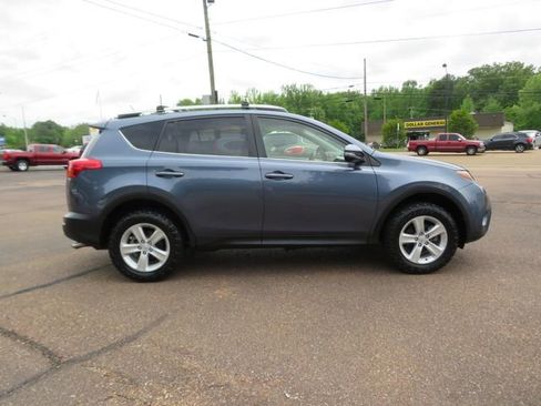 Used 2013 Toyota RAV4 XLE image 2