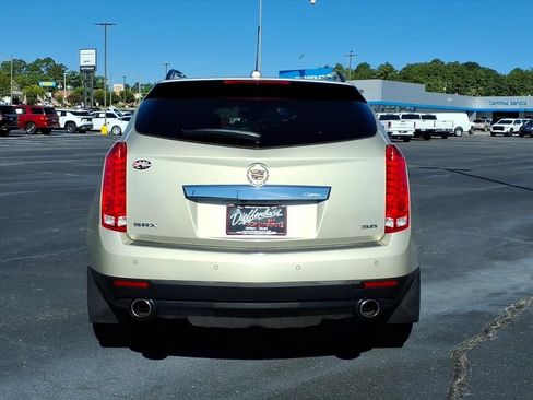 Used 2015 Cadillac SRX Luxury w/ Driver Awareness Package FWD image 18