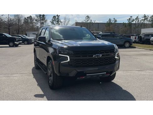 Certified 2024 Chevrolet Tahoe Z71 w/ Luxury Package image 3