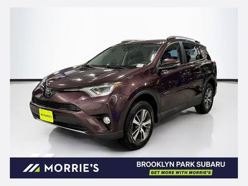 Used 2017 Toyota RAV4 XLE AWD/4WD image 1