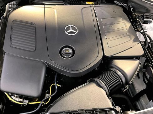 Used 2026 Mercedes-Benz GLC 300 4MATIC image 15