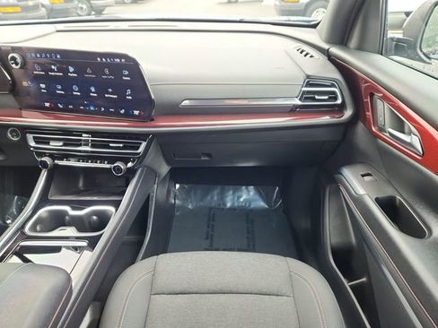 Used 2024 Chevrolet Traverse Z71 w/ LPO, Floor Liner Package image 21