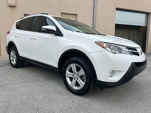 Used 2013 Toyota RAV4 XLE image 8