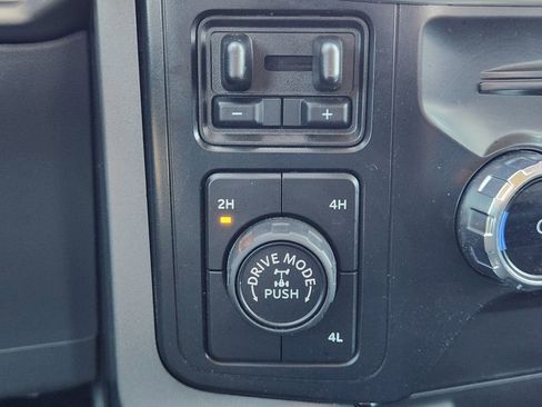 Certified 2022 Ford F150 XLT w/ Equipment Group 302A High image 19