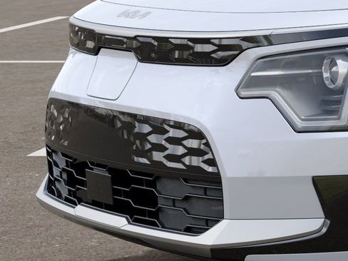 New 2026 Kia Niro Wind FWD image 13