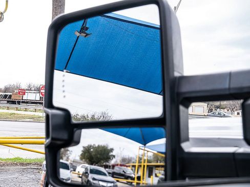 Used 2018 Chevrolet Silverado 2500 LT w/ Texas Edition image 33