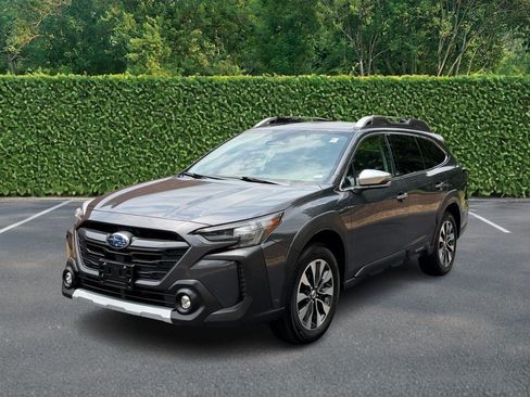 Used 2023 Subaru Outback Touring XT AWD/4WD image 8