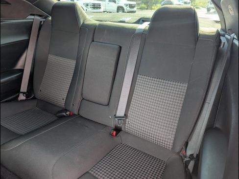Used 2019 Dodge Challenger R/T RWD image 12
