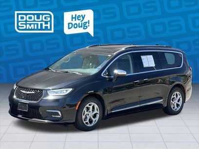 Certified 2023 Chrysler Pacifica Limited