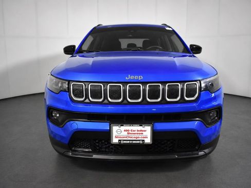 Used 2022 Jeep Compass Latitude FWD image 2