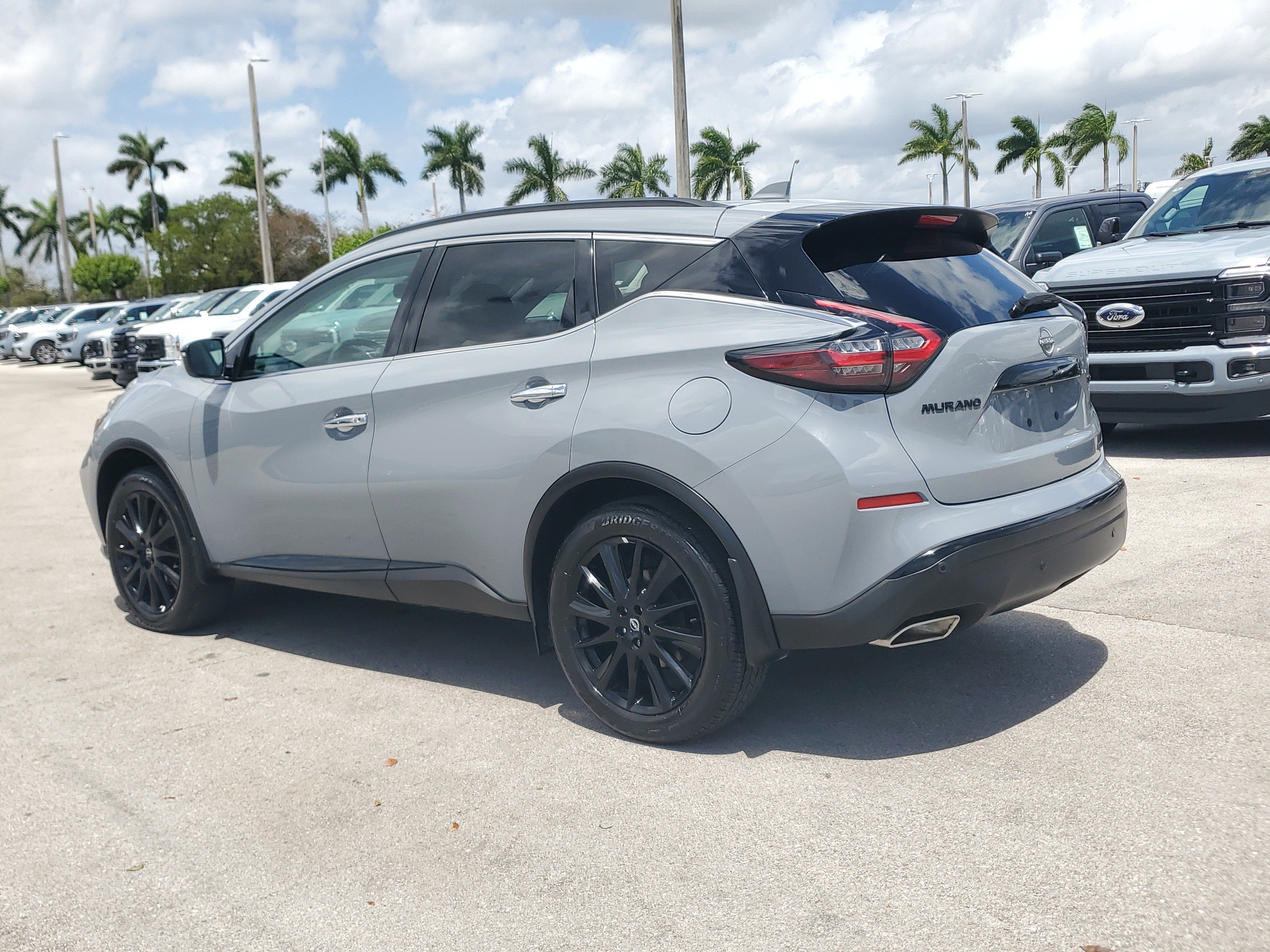 Certified 2024 Nissan Murano SV w/ SV Midnight Edition Package FWD image 7