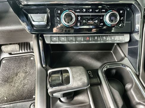 Certified 2024 GMC Sierra 1500 AT4X image 36