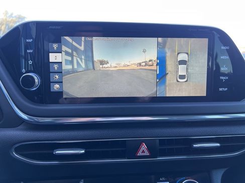 Used 2021 Hyundai Sonata Limited w/ Preferred Accessory Package image 32