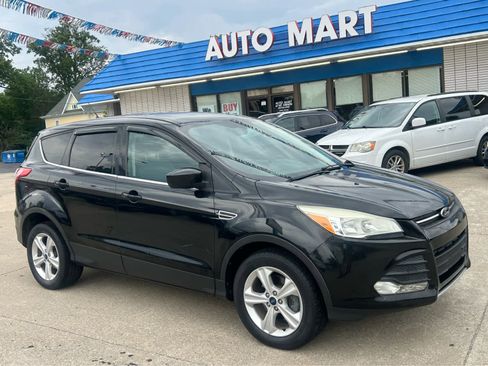 Used 2014 Ford Escape SE FWD image 2