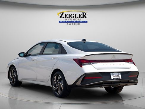 New 2025 Hyundai Elantra Sport FWD image 6