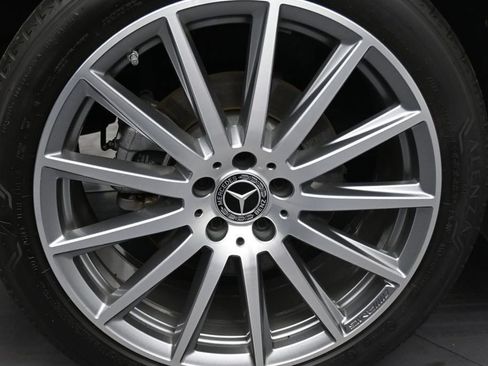 Used 2022 Mercedes-Benz GLA 250 4MATIC image 28