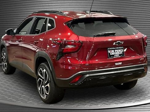 Certified 2025 Chevrolet Trax RS w/ Driver Confidence Package FWD image 4
