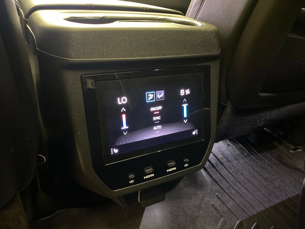 Used 2025 GMC Yukon AT4 Ultimate w/ LPO, Floor Liner Package AWD/4WD image 24