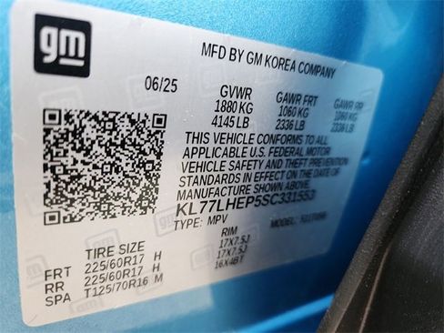 Certified 2025 Chevrolet Trax LT w/ LT Convenience Package image 31