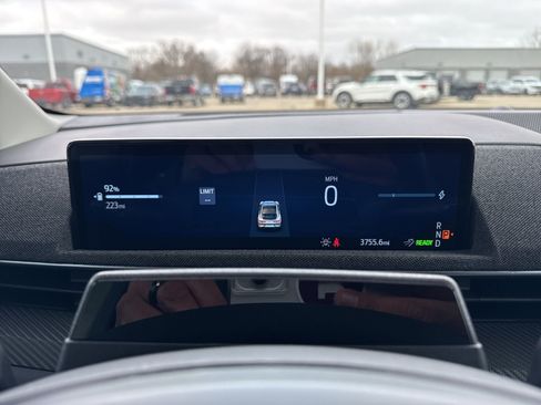 Certified 2025 Ford Mustang Mach-E Premium image 28