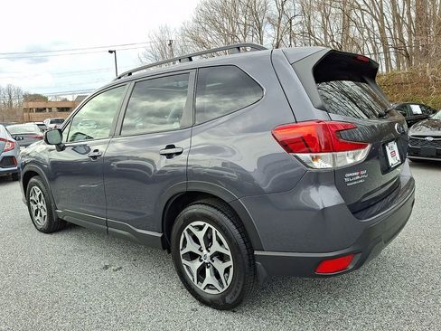 Certified 2023 Subaru Forester Premium AWD/4WD image 5