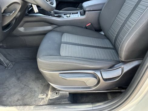 Certified 2022 Kia Sorento LX FWD image 18