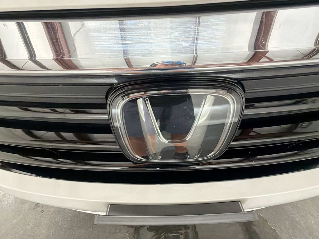 Certified 2024 Honda Odyssey Touring image 31