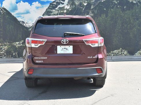 Used 2016 Toyota Highlander XLE AWD/4WD image 10