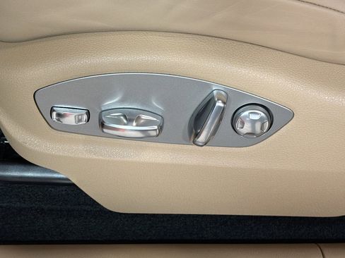 Certified 2026 Porsche Macan S AWD/4WD image 24