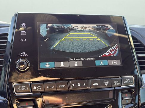 Used 2018 Honda Odyssey Elite image 14