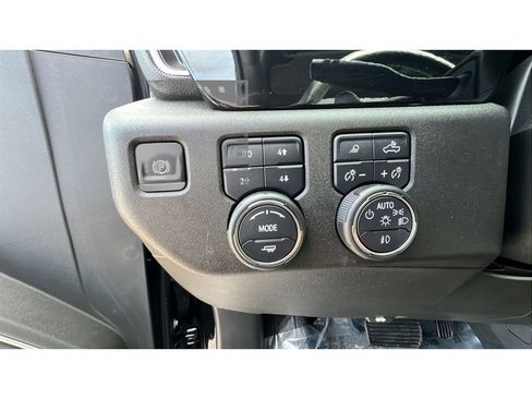 Certified 2022 Chevrolet Silverado 1500 LTZ w/ LTZ Premium Package image 23