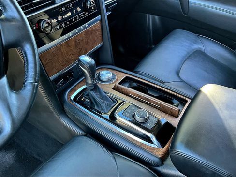 Used 2023 Nissan Armada SL image 16