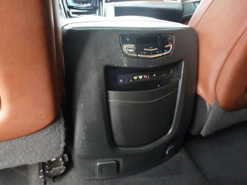 Used 2016 Cadillac Escalade Premium AWD/4WD image 41