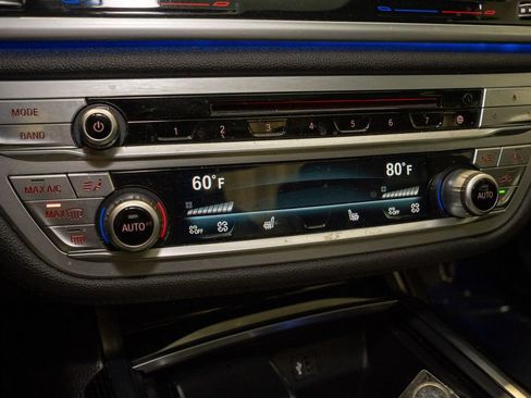 Used 2019 BMW 740i w/ M Sport Package image 16