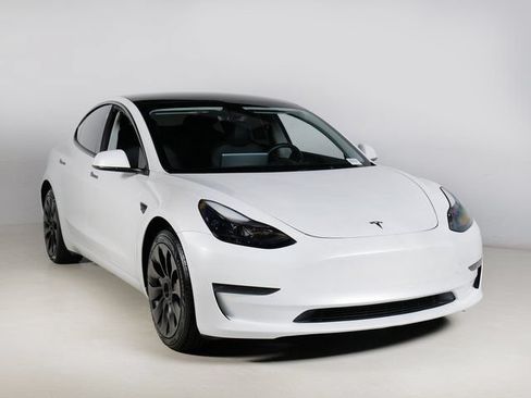 Used 2023 Tesla Model 3 Standard Range RWD image 10