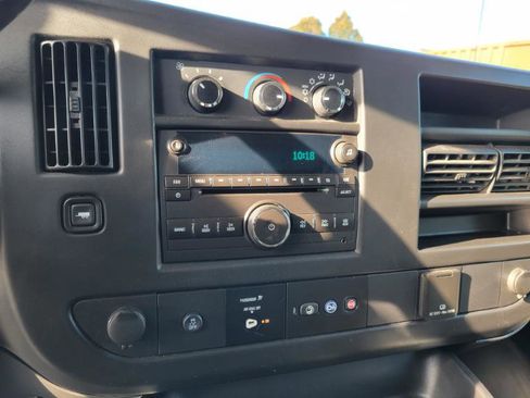 Used 2016 Chevrolet Express 2500 LS image 17